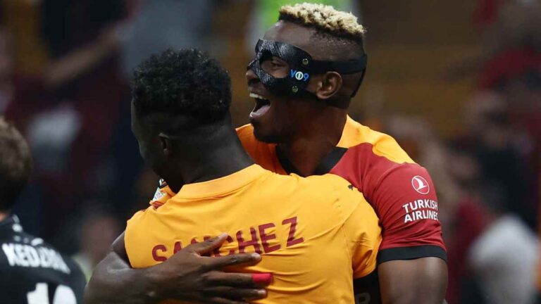 Osimhen luce, Icardi marca tras una polémica mano de Davinson Sánchez y el Galatasaray vence al PAOK en la Europa League