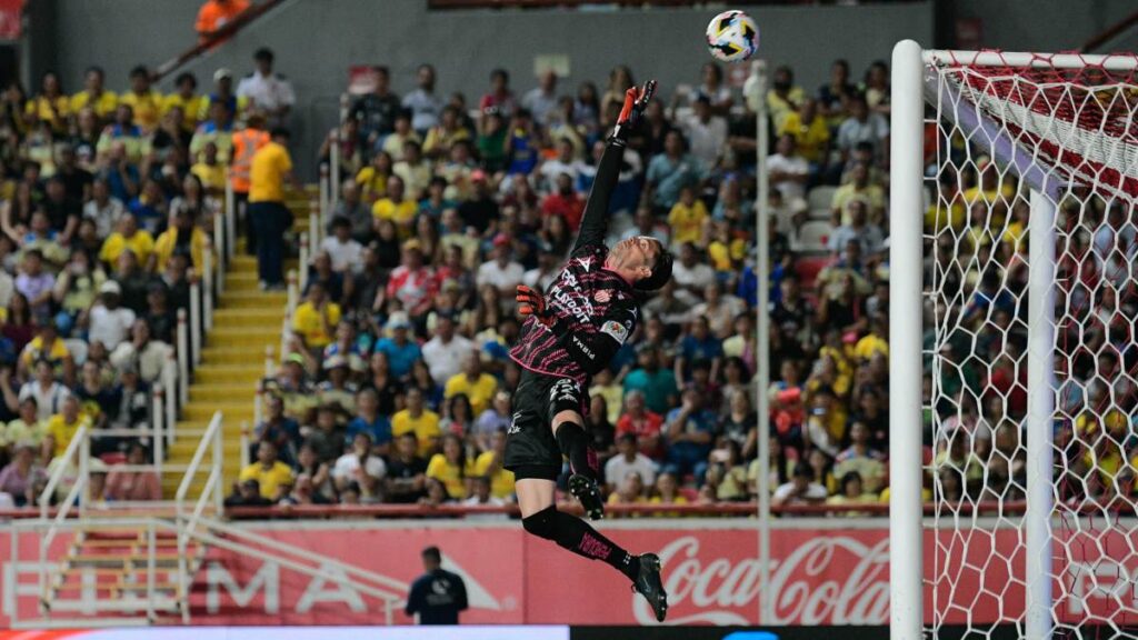 Un América dominador se tiene que conformar con un empate in extremis ante el Necaxa