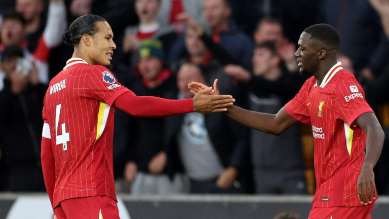 Wolverhampton Wanderers vs Liverpool: ¡Salah celebra!