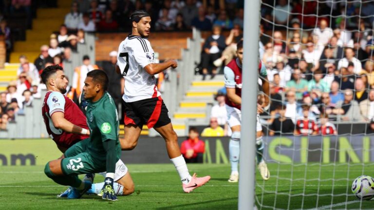 Fulham y West Ham dividen puntos en el duelo de mexicanos en la Premier League, Raúl Jiménez llega a 48 goles en la categoría