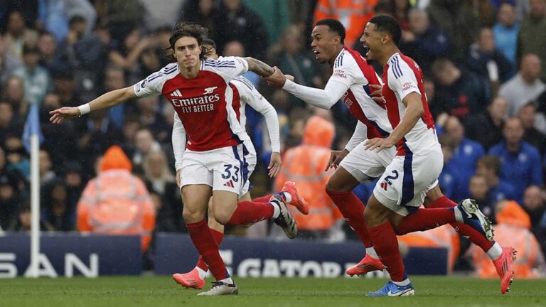 Manchester City vs Arsenal: Golazo de Riccardo Calafiori y gran enfado de Guardiola