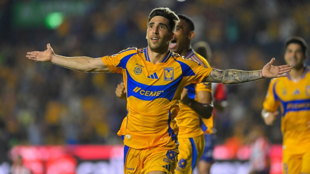 Tigres saca la victoria en los últimos minutos ante San Luis en el Volcán