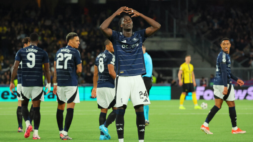 Amadou Onana celebra un gol. - Reuters.