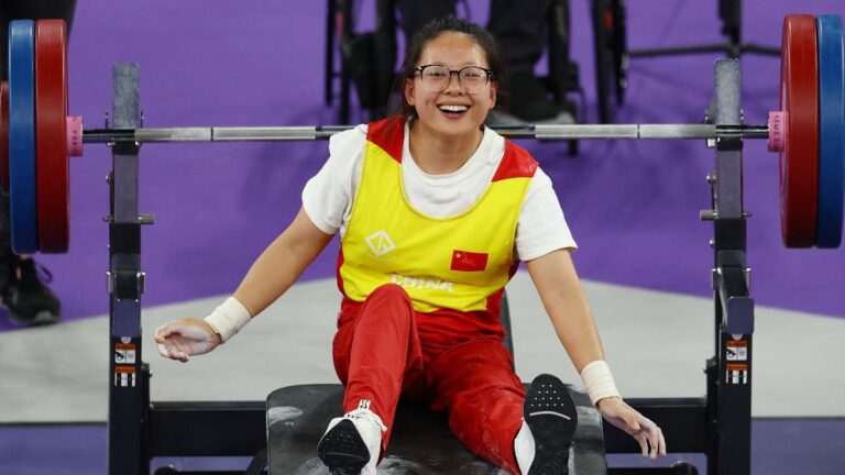 Highlights de para powerlifting en los Juegos Paralímpicos Paris 2024: Resultado de los -41kg femenil