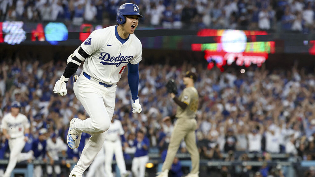 Dodgers celebrando el home run de Shohei Ohtani