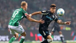 El Bayer Leverkusen divide honores con Werder Bremen y se aleja del liderato