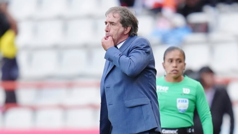 Guillermo Almada asume la responsabilidad del mal momento de Pachuca