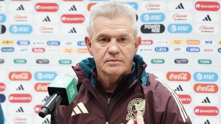 Javier Aguirre no menosprecia al Valencia: “No hay rival fácil, todo partido hay que jugarlo”