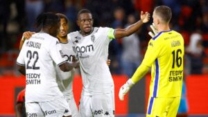 Folarin Balogun se luce con gol en la victoria del Monaco sobre el Rennes, pero enciende las alarmas tras salir por lesión