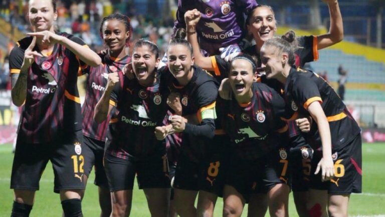 Catalina Usme, en el top 5 de las goleadoras del mundo