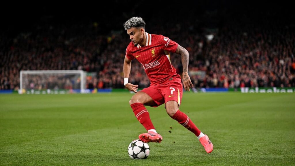 Luis Díaz jugando con Liverpool | Getty Images.