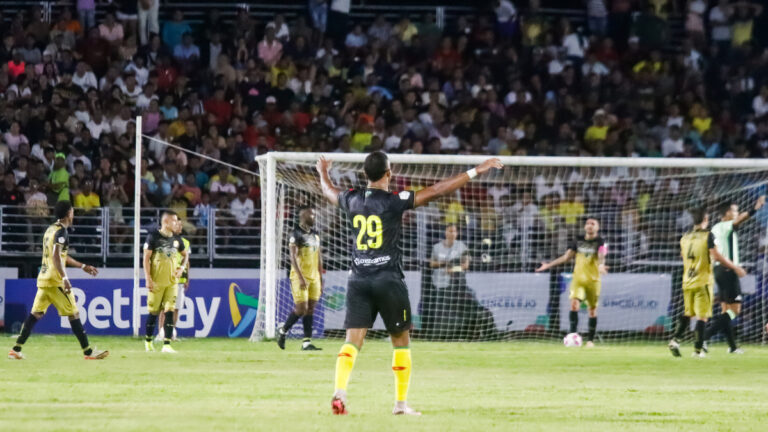 Atlético Bucaramanga recupera el espíritu de campeón