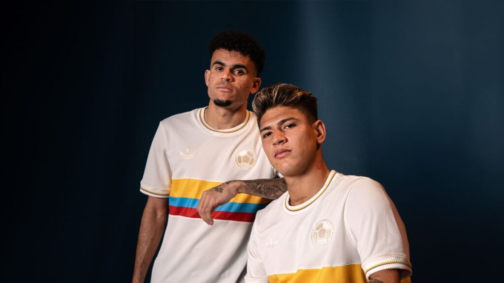 Luis Díaz posó con la camiseta de Colombia