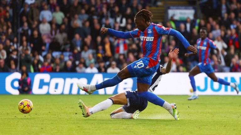 El Crystal Palace consigue su primera victoria de la temporada con sorpresa ante el Tottenham en Selhurst Park