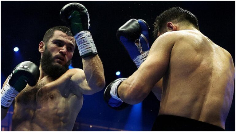 Artur Beterbiev le quita el invicto a Dmitry Bivol y se convierte en campeón indiscutido de los semipesados