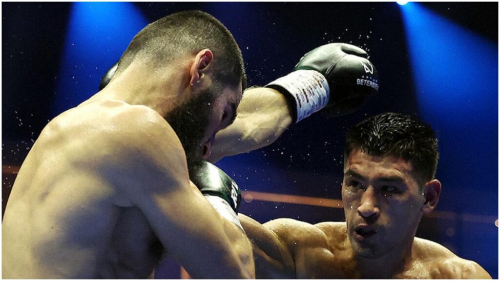 Dmitry Bivol y Artur Beterbiev, la pelea del año | X: @DAZNBoxing