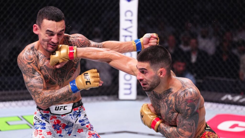 Ilia Topuria noquea a Max Holloway en UFC 308 | Getty Images Chris Unger / Colaborador