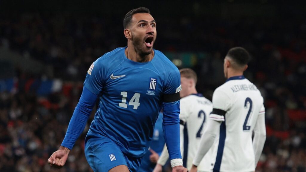 La selección de Grecia venció a Inglaterra en la cancha del mítico Estadio de Wembley gracias a un doblete de Vangelis Pavlidis.