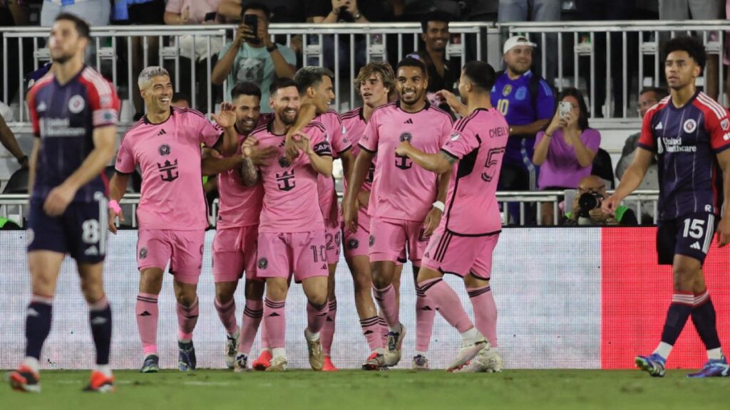 El Inter Miami se impone al New England Revolution y rompe récord de puntos