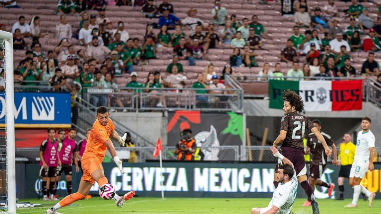 La selección mexicana, con la misión de recuperar a su público bajo el mando de Javier Aguirre