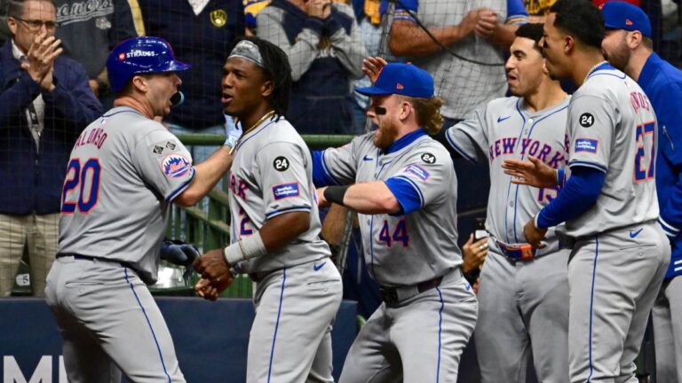 Los Mets resurgen milagrosamente en Milwaukee, derrotan a los Brewers y se citan con los Phillies en la Divisional