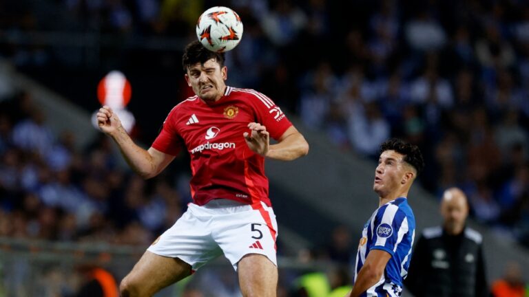 Maguire impide la remontada y le da un agónico empate al Manchester United ante Porto en la Europa League