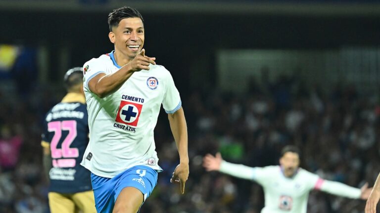 ¡Máquina supersónica! Ángel Sepúlveda marca ante Pumas el gol más rápido de la historia de Cruz Azul… ¡a los 25 segundos!