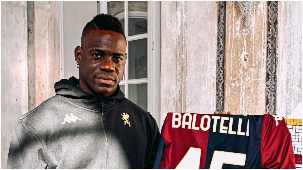 Mario Balotelli firma con el Genoa de la Serie A | X: @GenoaCFC