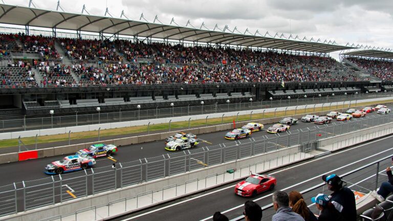 Koke de la Parra y Giancarlo Vecchi anticipan la final de la Nascar México Challenge Series