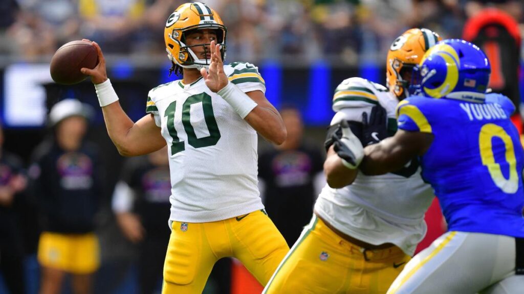 Los Packers vienen de atrás y se llevan la victoria para continuar hegemonía ante Rams