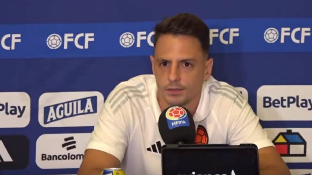 Santiago Arias en la rueda de prensa de la Selección Colombia / Foto: Federación Colombiana de Fútbol