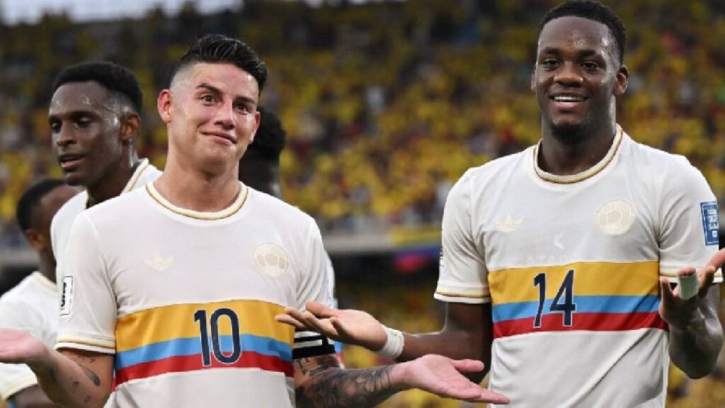 James Rodríguez y Jhon Jáder Durán con la Selección Colombia / AFP