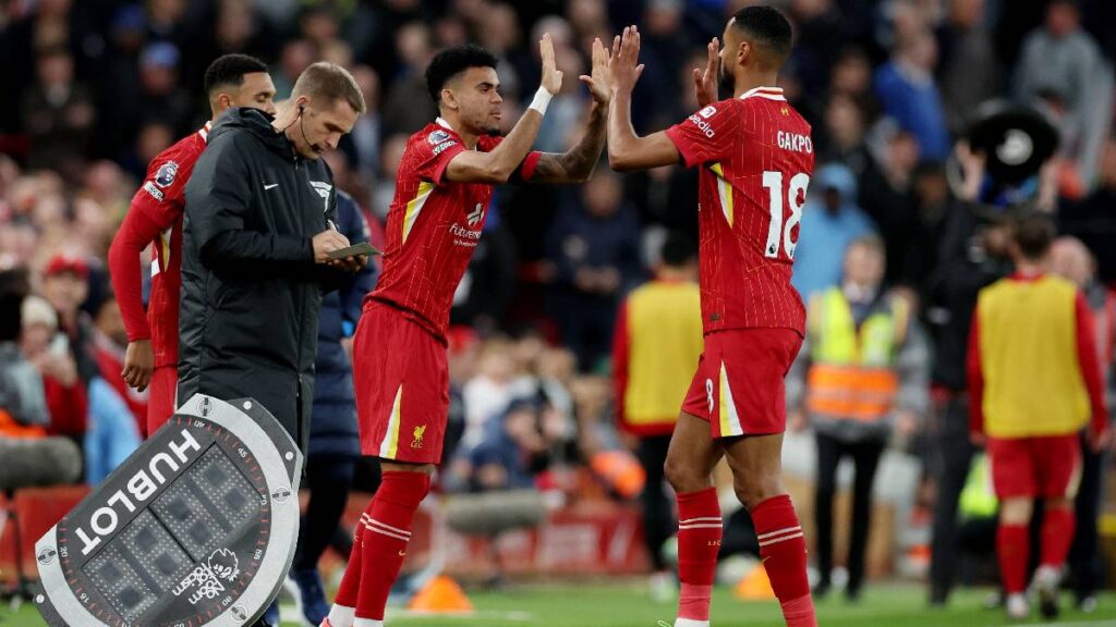 Luis Díaz con el Liverpool / Reuters