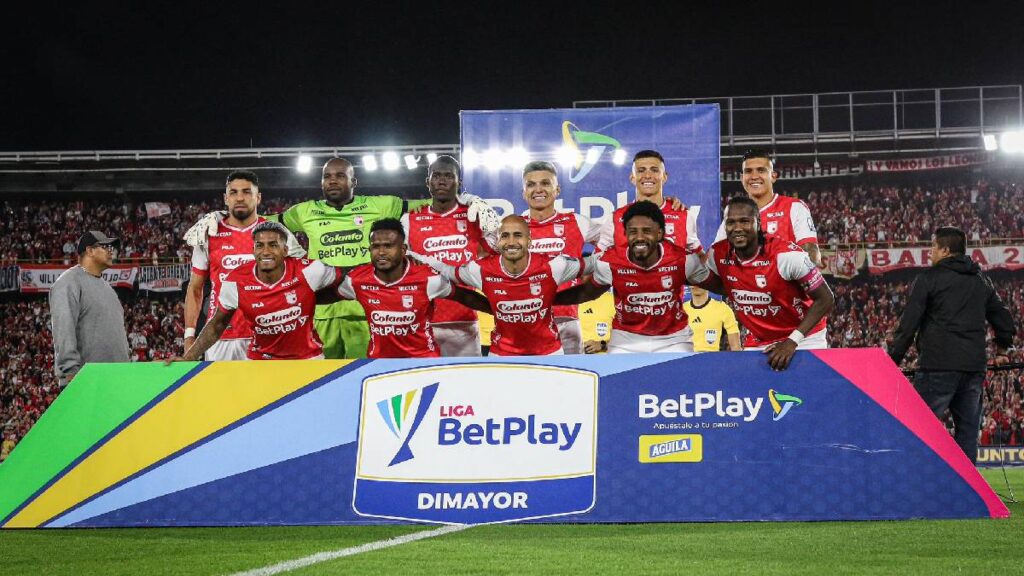 Independiente Santa Fe en el clásico / Foto: @SantaFe