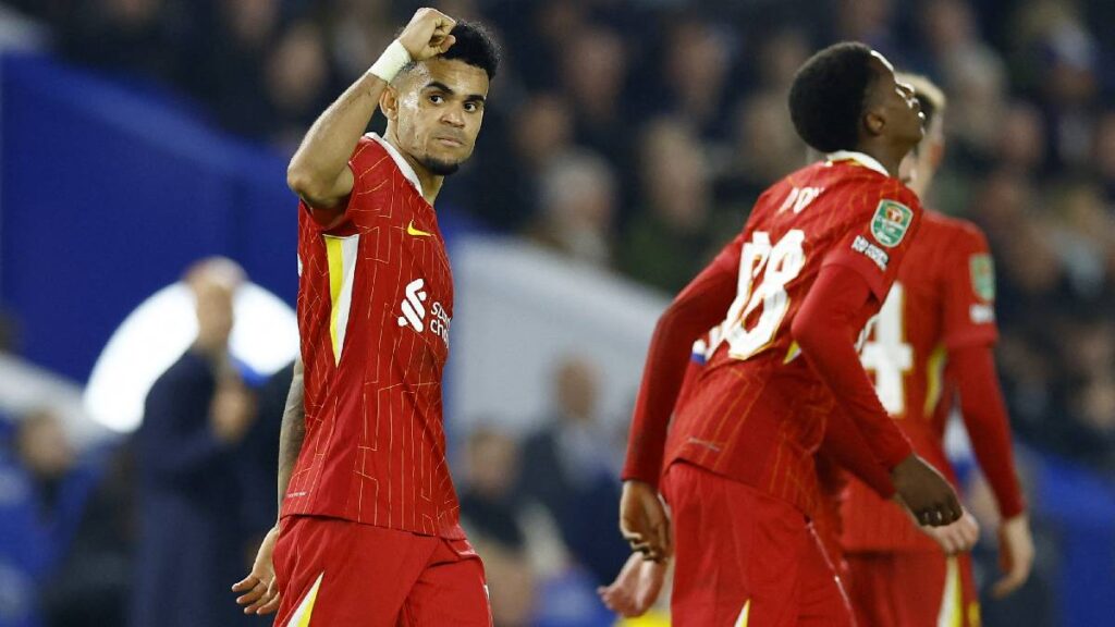 Luis Díaz celebrando su gol con el Liverpool / Reuters