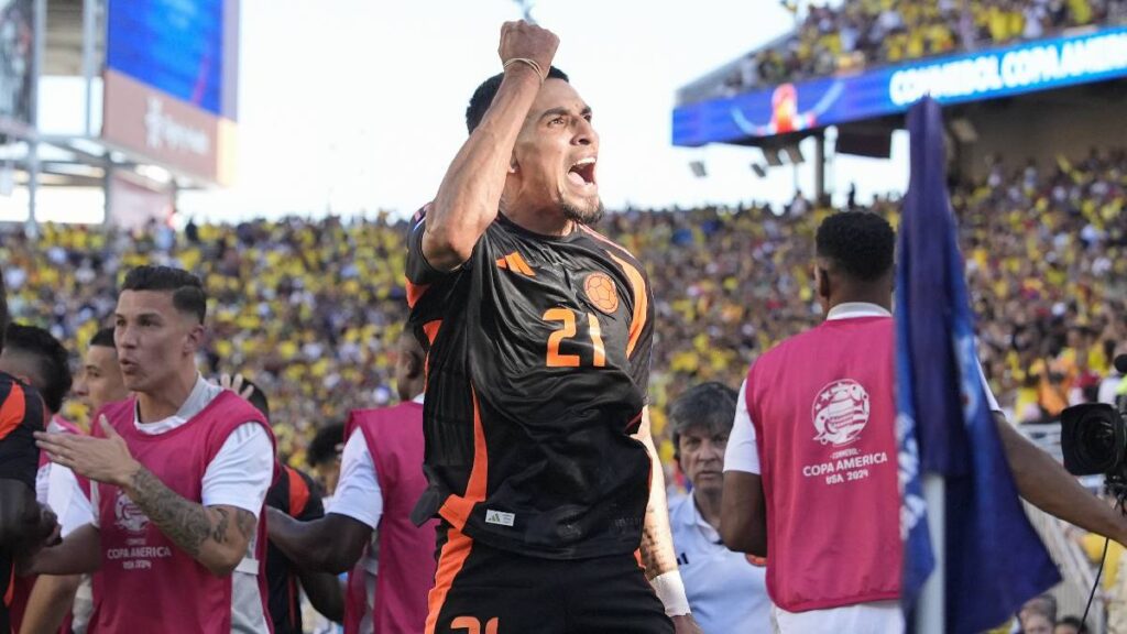 Daniel Muñoz con la Selección Colombia / AP