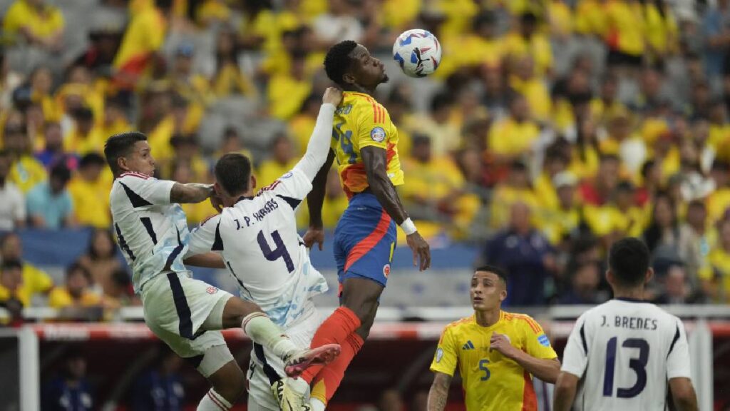 Jhon Jader Durán con la Selección Colombia / AP