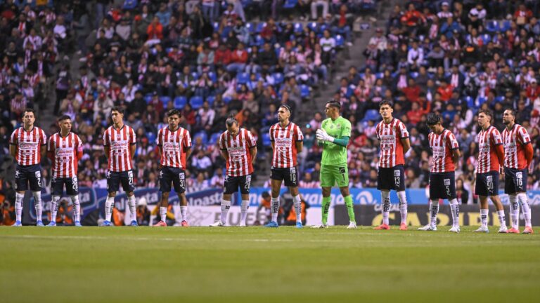 ¿Puede Chivas dar un golpe en la mesa ante Pumas en la lucha por la Liguilla?