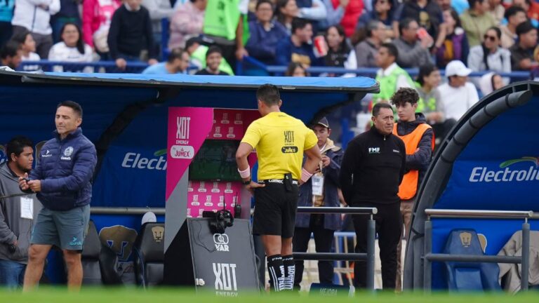 ¿Polémica en CU? Le anulan un gol a Pumas por mano del Chino Huerta