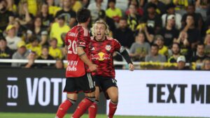 Red Bulls sorprende y pega primero al Columbus Crew del Cucho Hernández