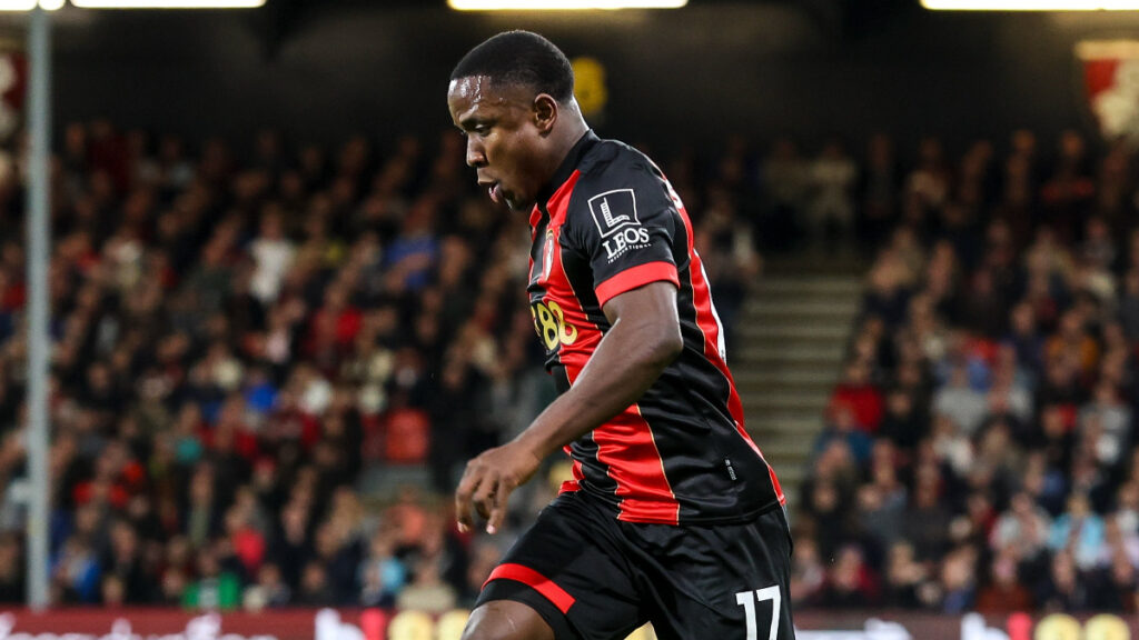 Luis Sinisterra, en un partido del Bournemouth. - @afcbournemouth-