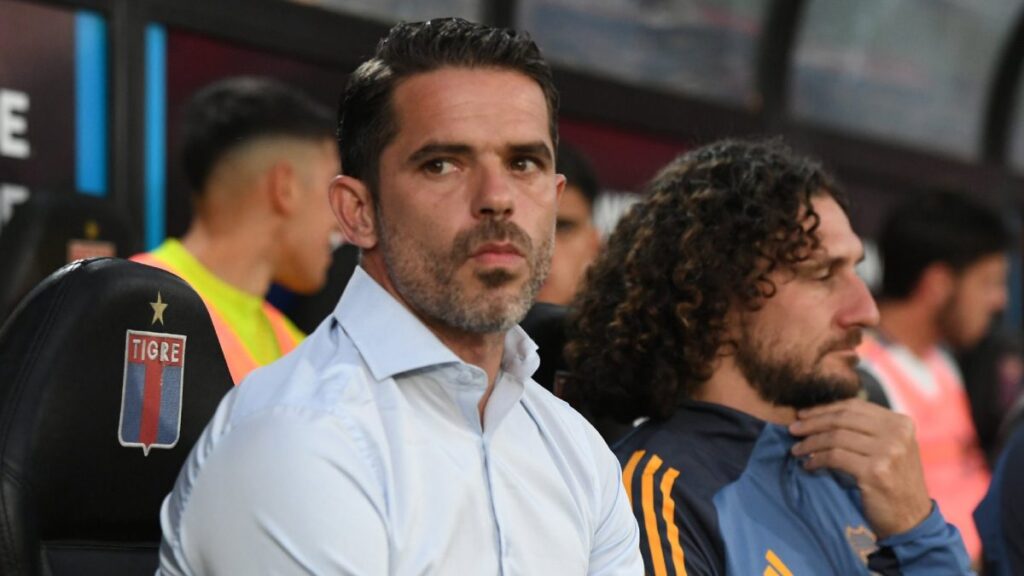 Fernando Gago, durante el partido de Boca frente a Tigre. (Fotobaires)