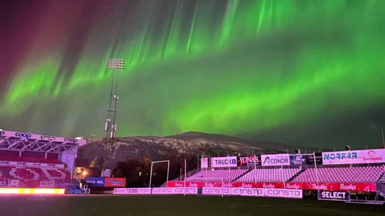 Espectacular postal del Tromsø IL, el club profesional que juega más al norte del planeta