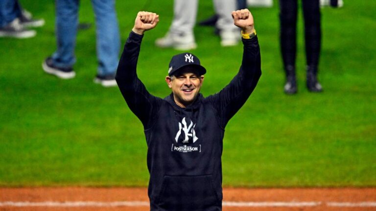 ¡Se queda! Aaron Boone renueva como mánager de los Yankees para una octava temporada