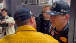 Canelo Álvarez festeja con Max Verstappen el tetracampeonato de F1 en el GP de Las Vegas