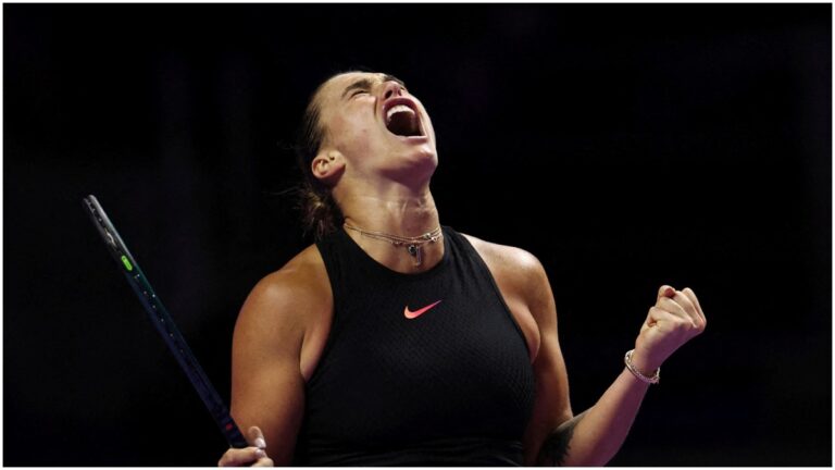 Aryna Sabalenka avanza a las semifinales de las WTA Finals