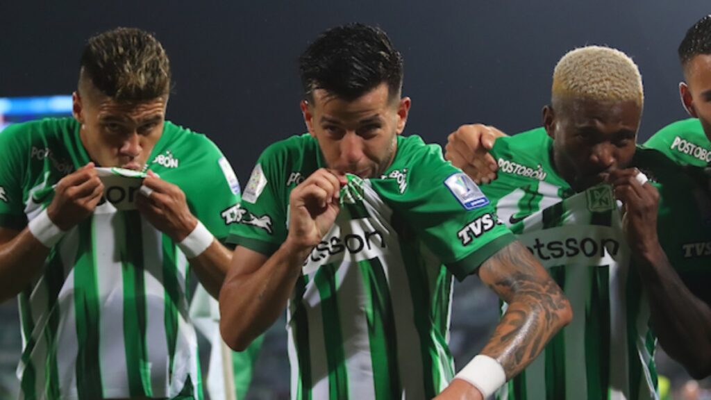 Nacional celebrando ante Santa Fe | VizzorImage.