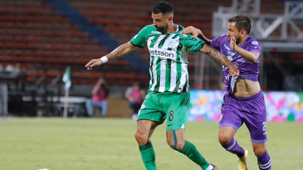 Edwin Cardona jugando con Nacional | VizzorImage.