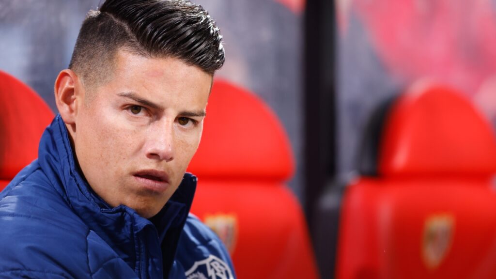 James Rodríguez en el banquillo del Rayo | Getty Images - Dennis Agyeman.