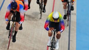 Cristian Ortega ‘vuela’ y gana el keirin en la segunda ronda de la UCI Champions League 2024